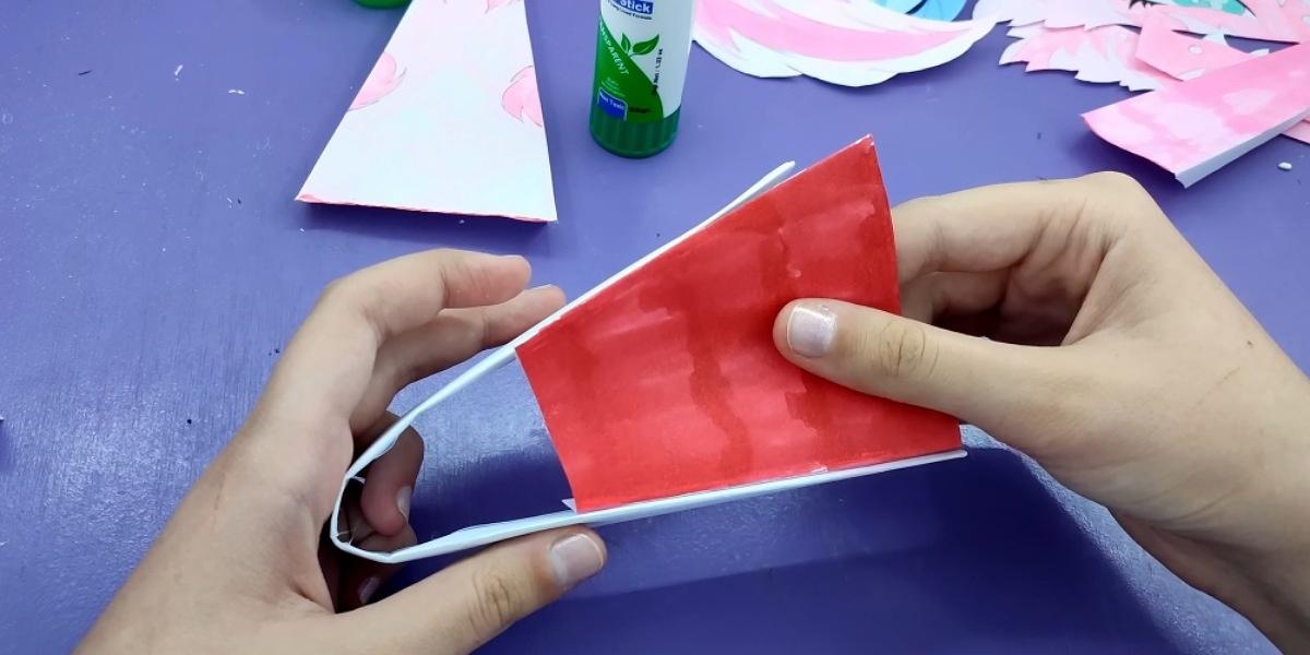 Как сделать дракона из бумаги на руку